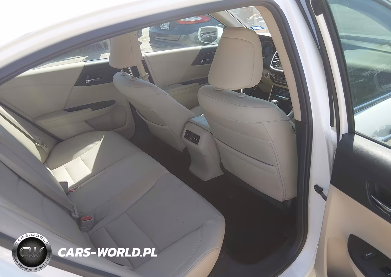 2017 Honda Accord Touring V6 VIN:1HGCR3F95HA002571 - 8