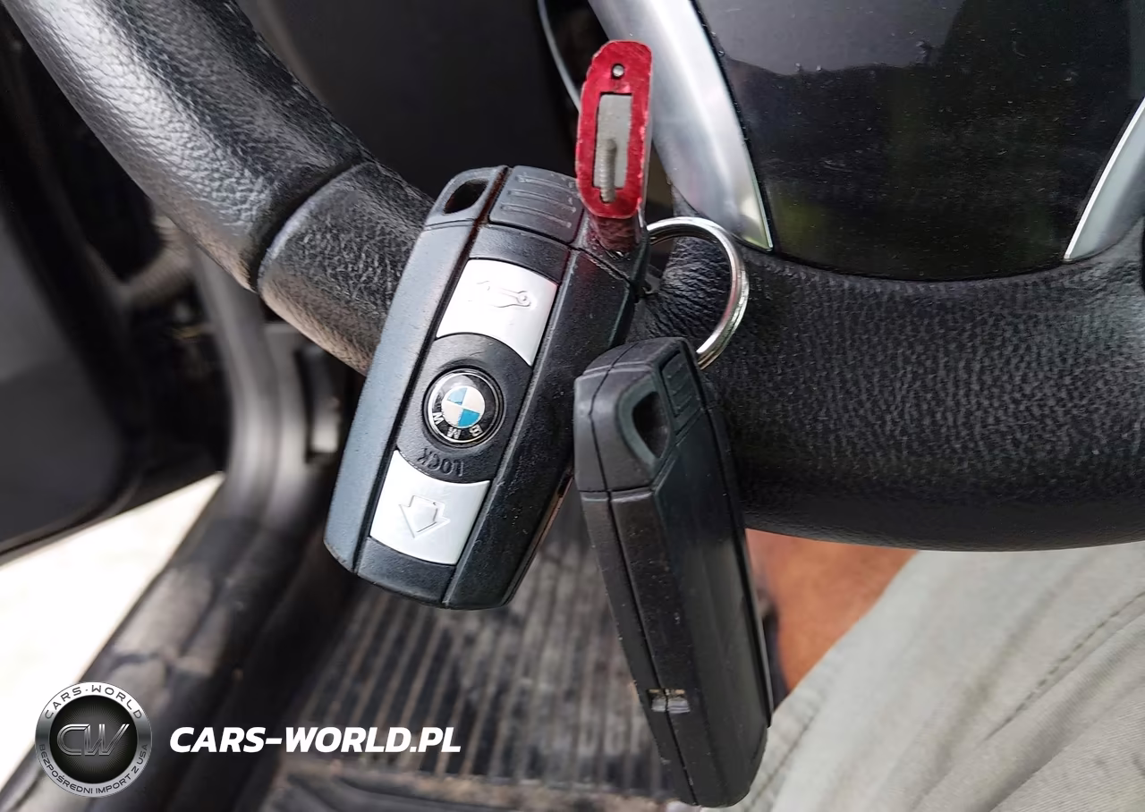 2011 BMW 128I VIN:WBAUP7C58BVP21375 - 11
