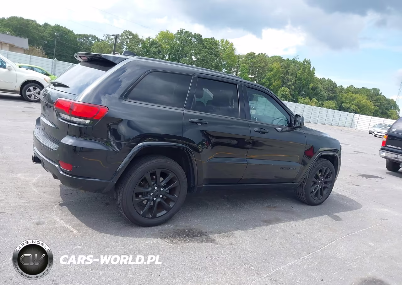 2017 Jeep Grand Cherokee Altitude 4X2 VIN:1C4RJEAG4HC813266 - 13
