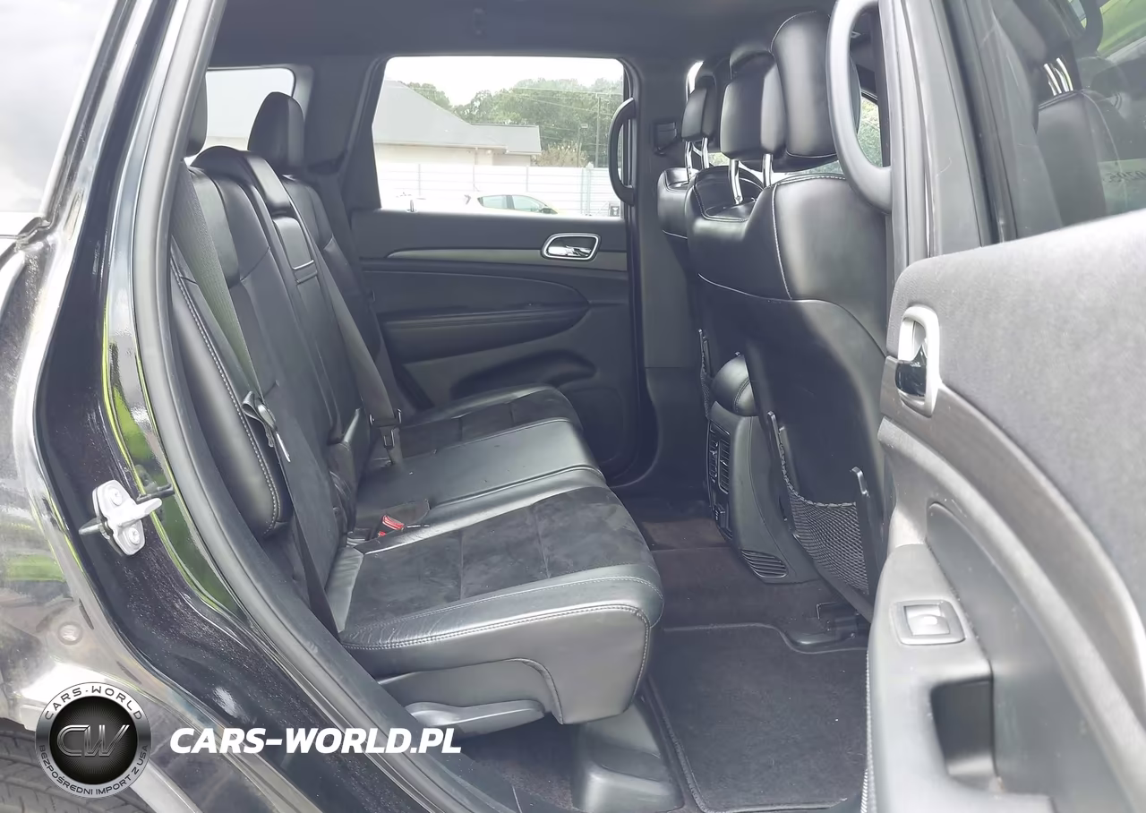 2017 Jeep Grand Cherokee Altitude 4X2 VIN:1C4RJEAG4HC813266 - 8