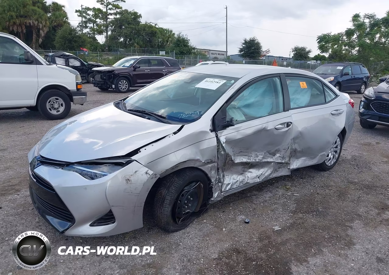 2017 Toyota Corolla Le VIN:5YFBURHE2HP736229 - 2
