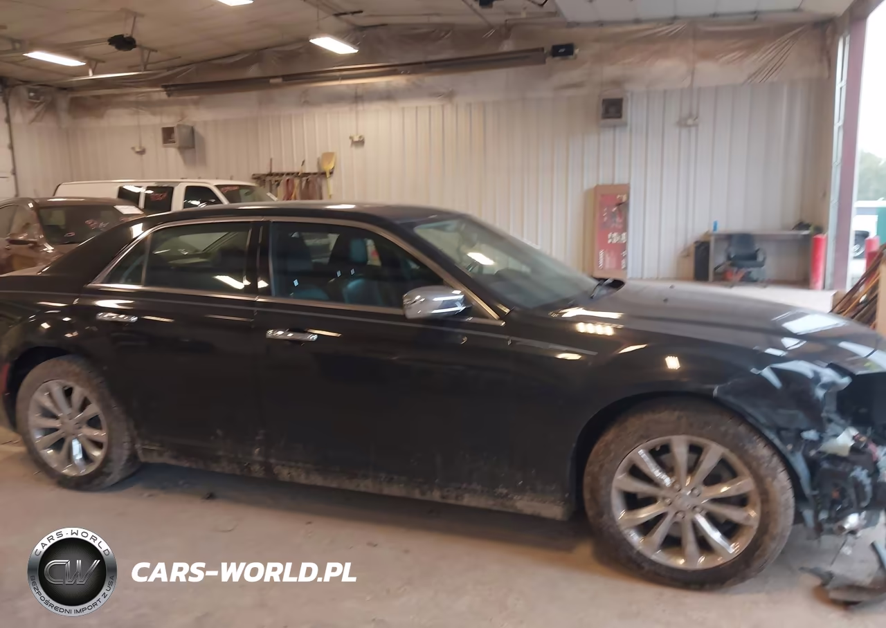 2015 Chrysler 300C Awd VIN:2C3CCAKG8FH736410 - 13