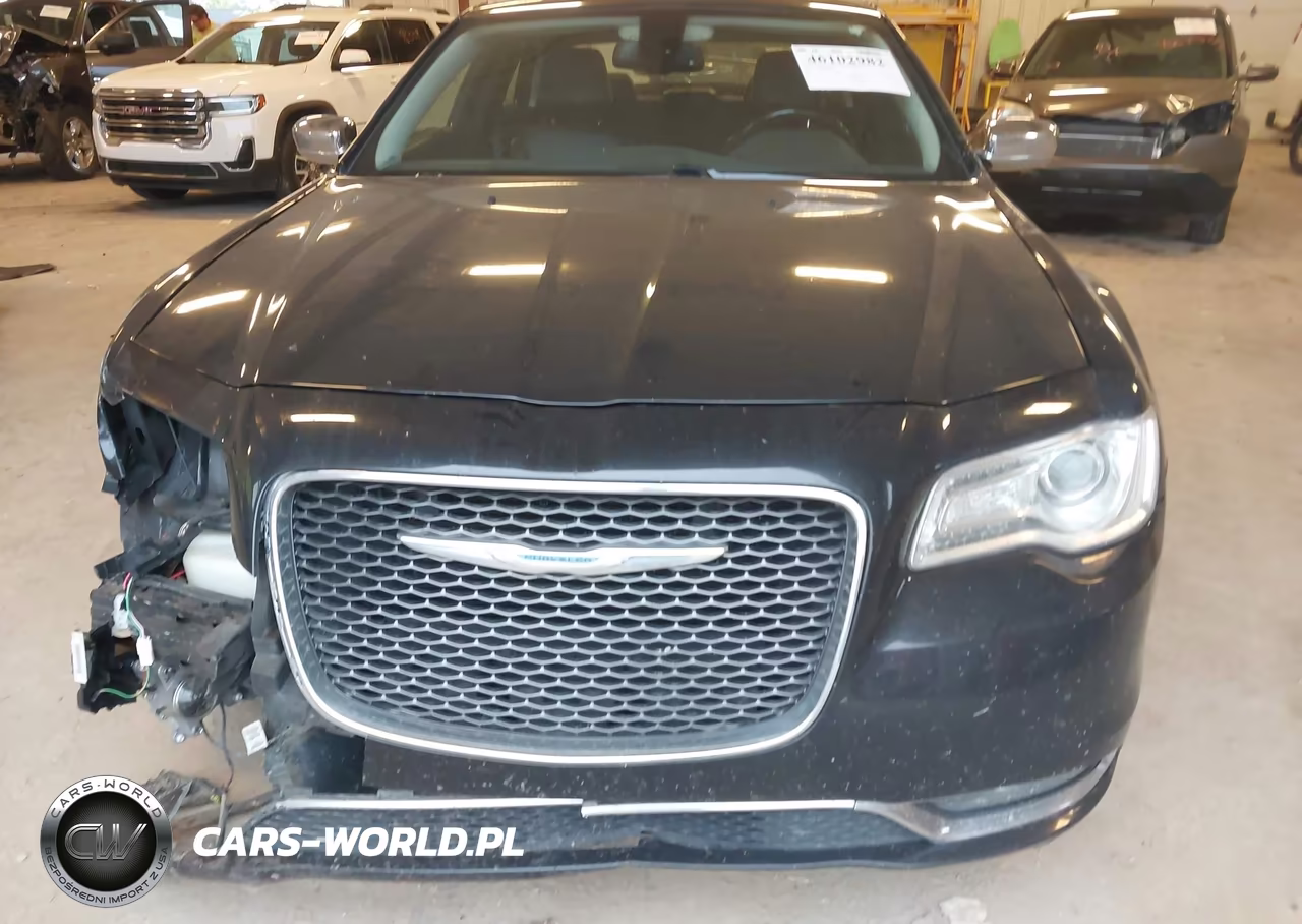 2015 Chrysler 300C Awd VIN:2C3CCAKG8FH736410 - 6