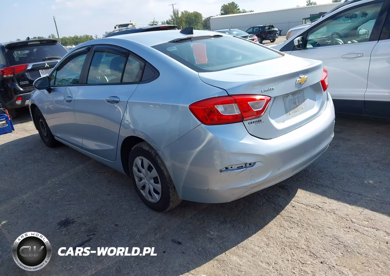 2017 Chevrolet Cruze Ls Auto VIN:3G1BC5SM8HS553375 - 3