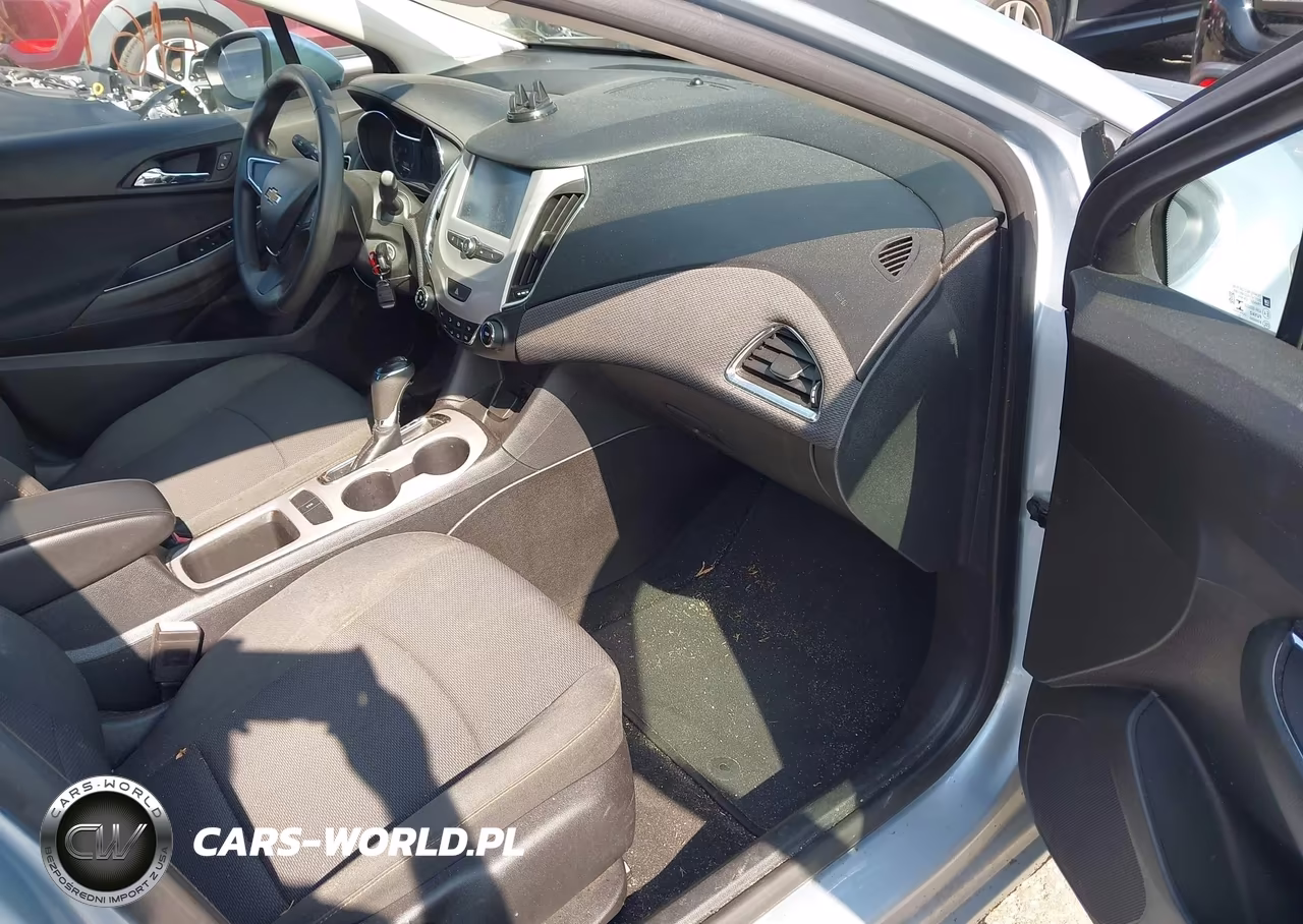 2017 Chevrolet Cruze Ls Auto VIN:3G1BC5SM8HS553375 - 5