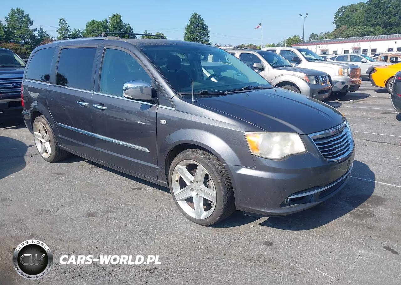 2014 Chrysler Town & Country Touring-L 30Th Anniversary – zdjęcie 1 z 16