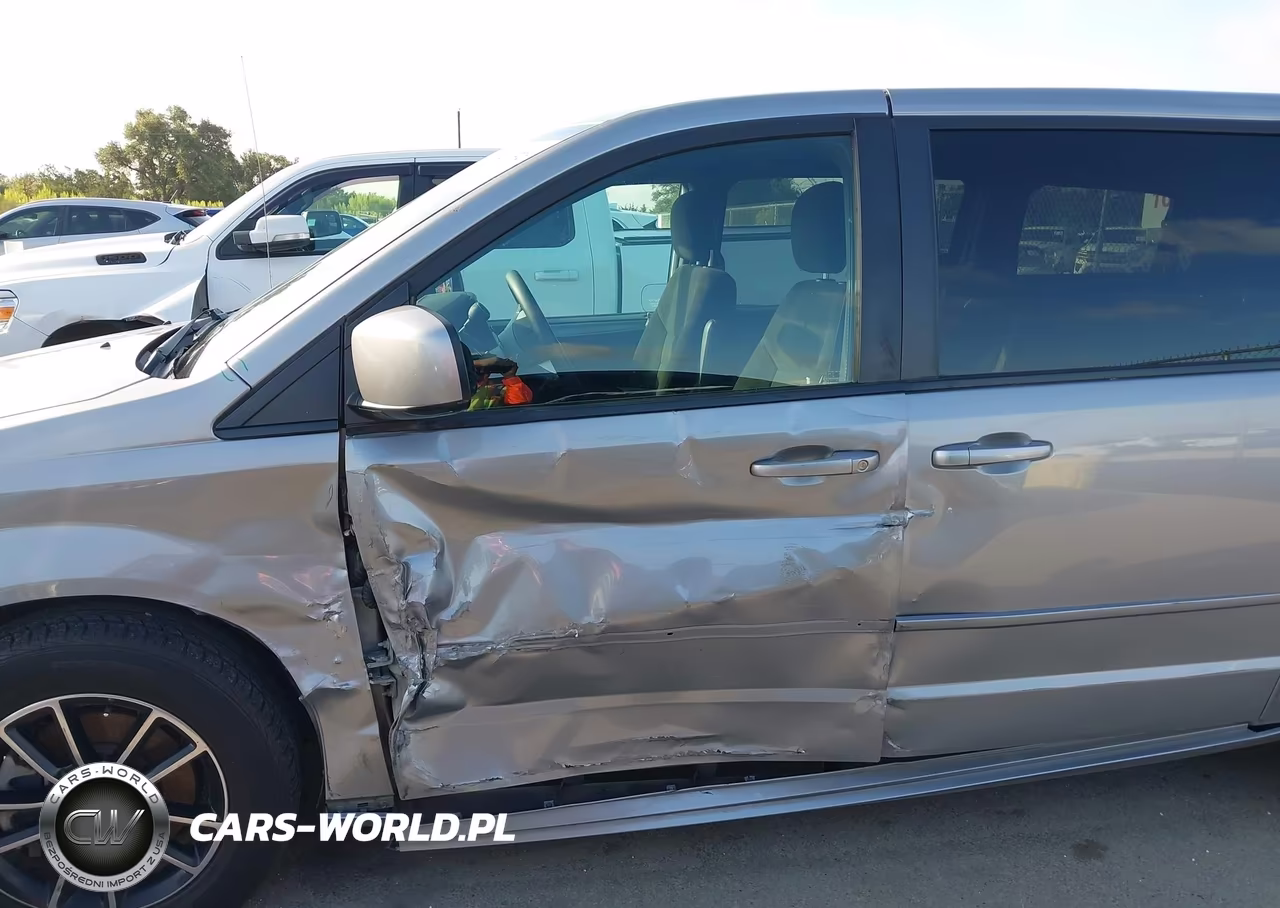 2015 Dodge Grand Caravan Sxt VIN:2C4RDGCG0FR623484 - 6