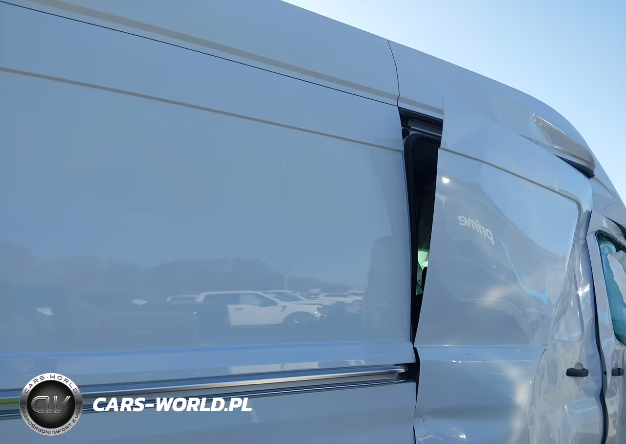 2025 Ford Transit-250 VIN:1FTBR1X86SKB24958 - 21