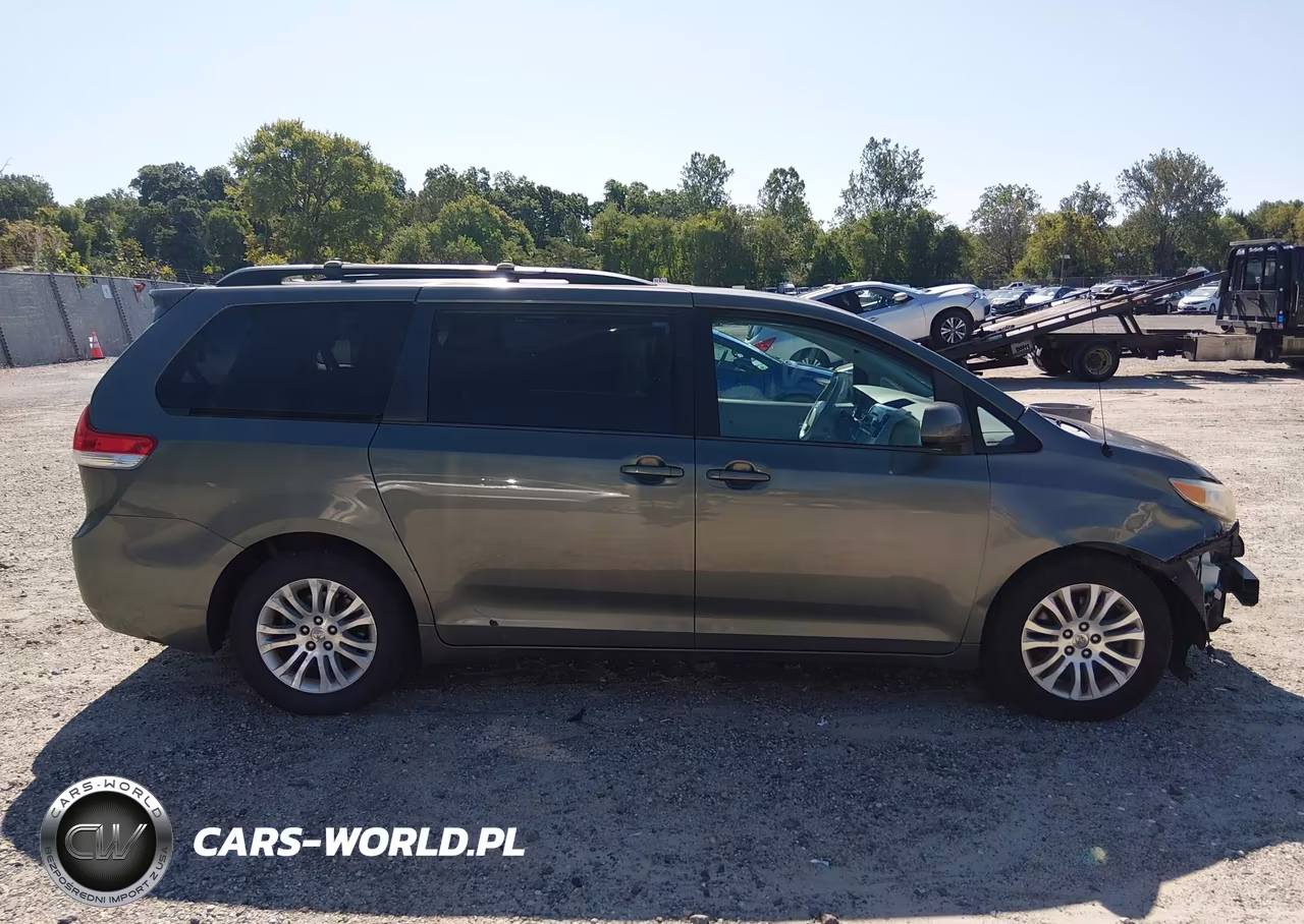 2012 Toyota Sienna Xle V6 8 Passenger VIN:5TDYK3DC0CS196557 - 14