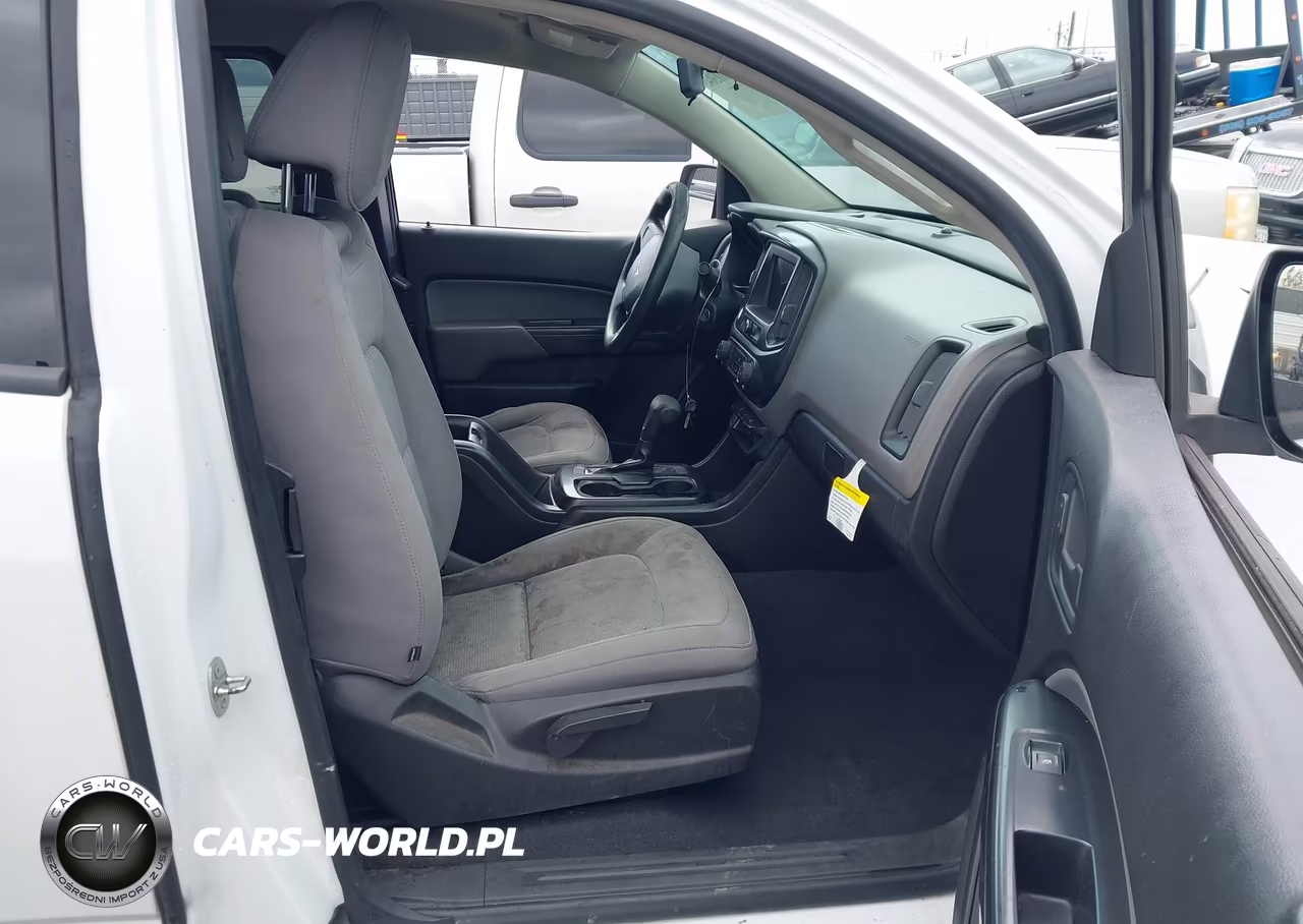 2019 Chevrolet Colorado Wt VIN:1GCHSBEA0K1131811 - 5