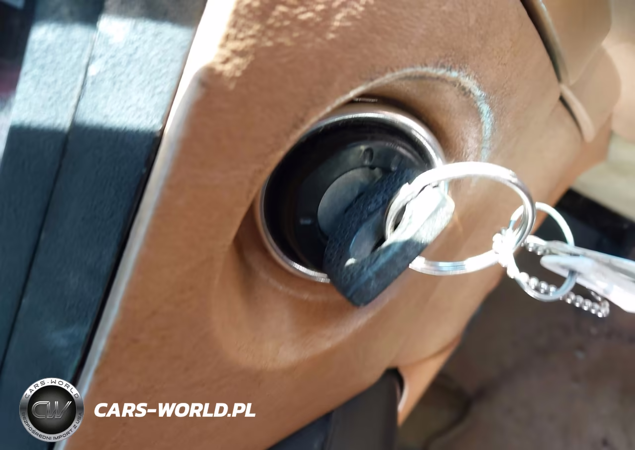 1984 Mercedes-Benz 380 Sl VIN:WDBBA45A0EA006136 - 11