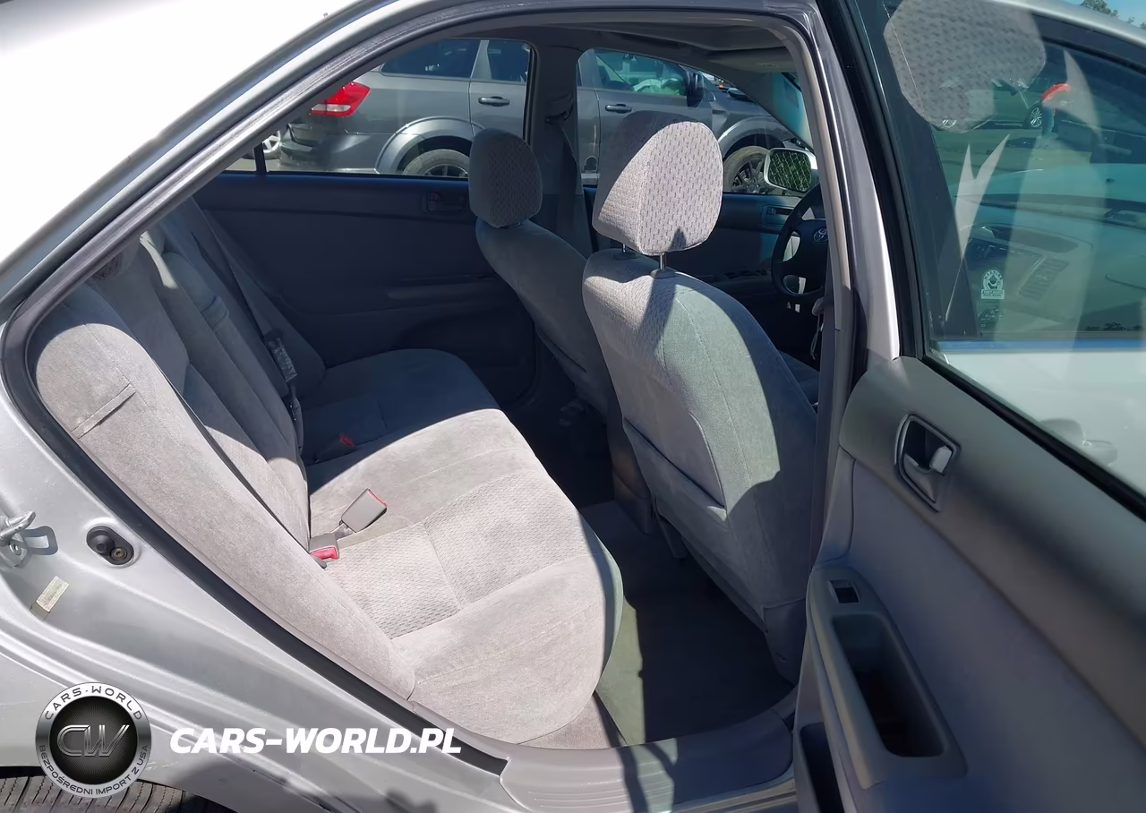 2003 Toyota Camry Le VIN:4T1BE32K63U195802 - 8