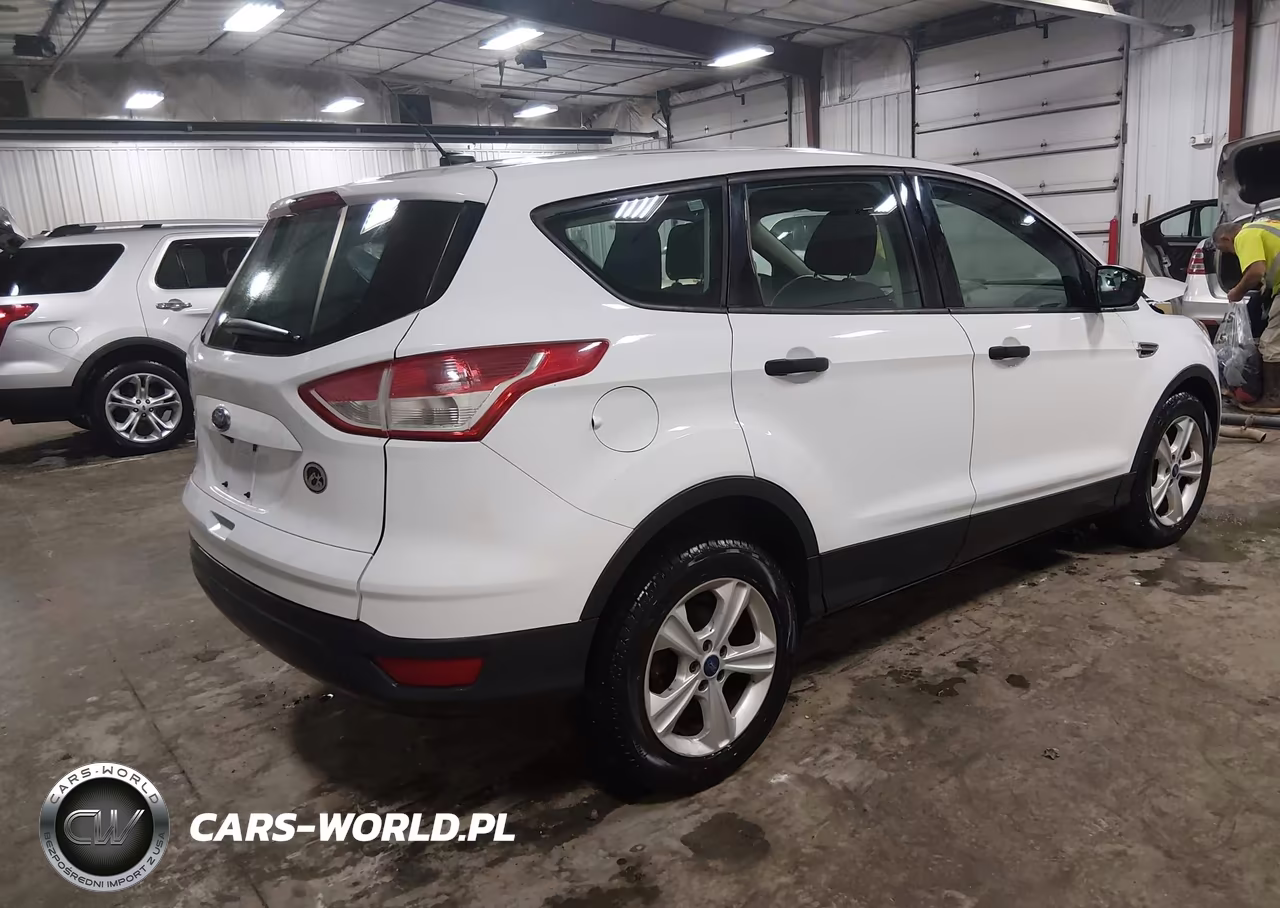 2015 Ford Escape S VIN:1FMCU0F73FUC25368 - 4