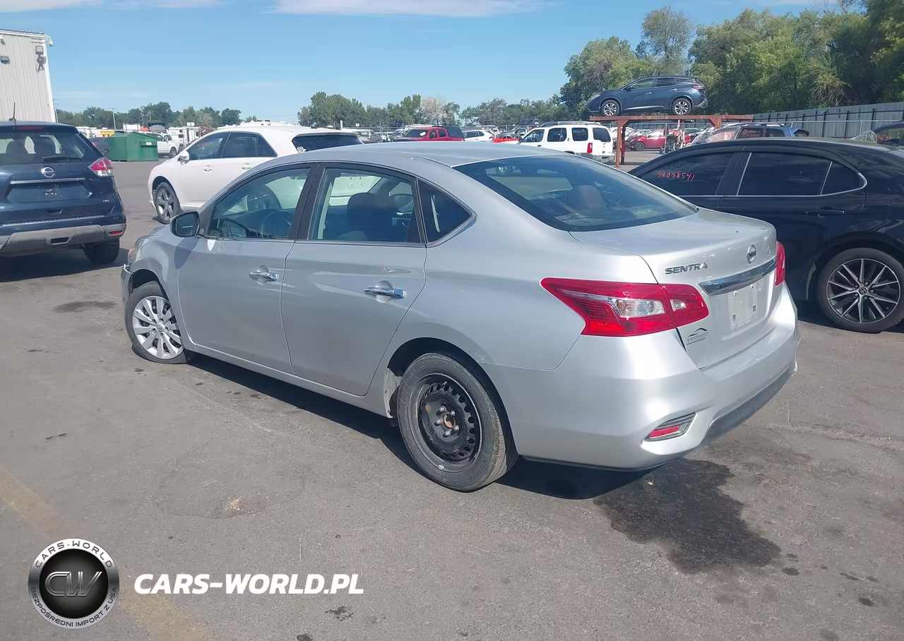 2018 Nissan Sentra S VIN:3N1AB7AP3JY296239 - 3