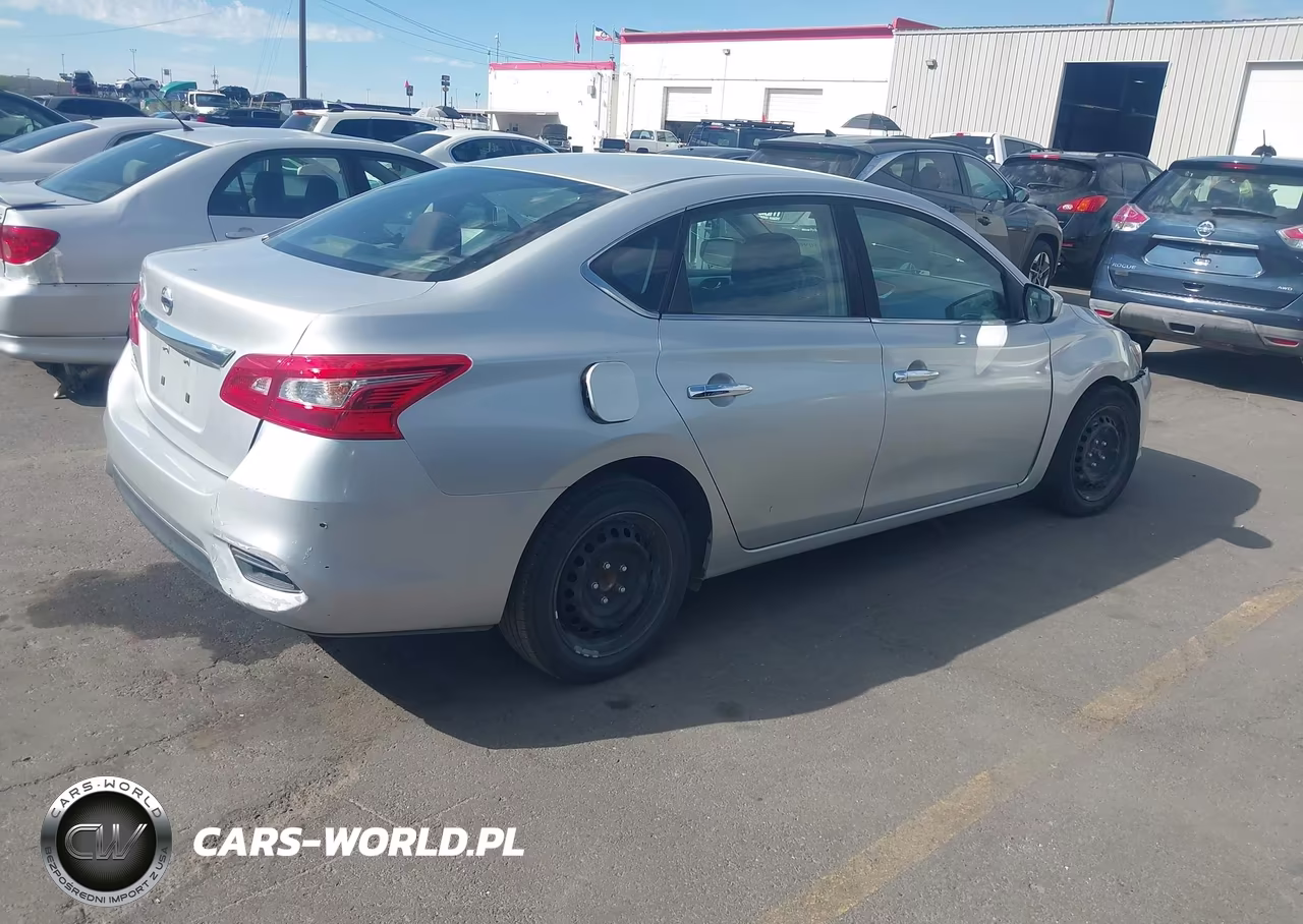2018 Nissan Sentra S VIN:3N1AB7AP3JY296239 - 4