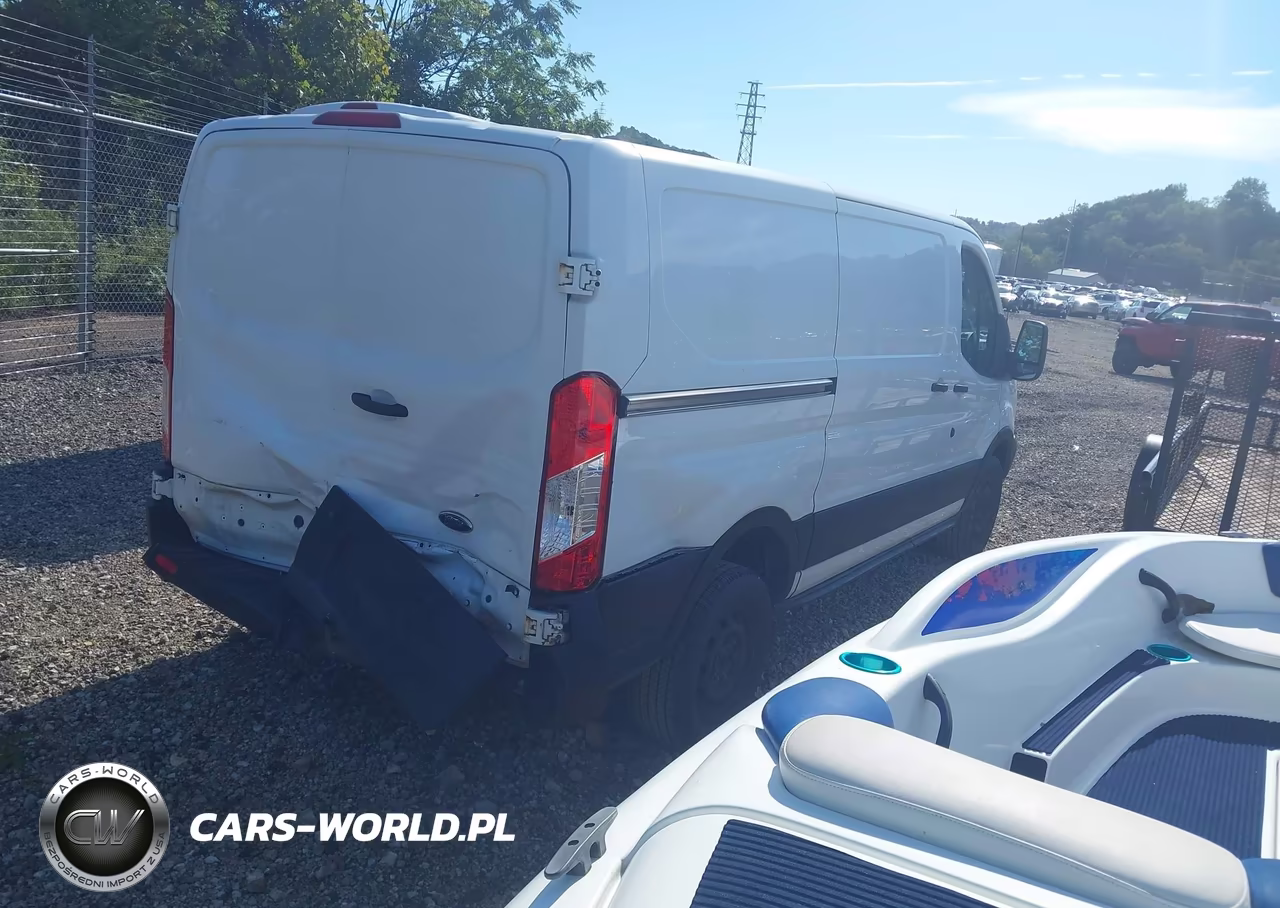 2016 Ford Transit-250 VIN:1FTYR1YM0GKB42773 - 4