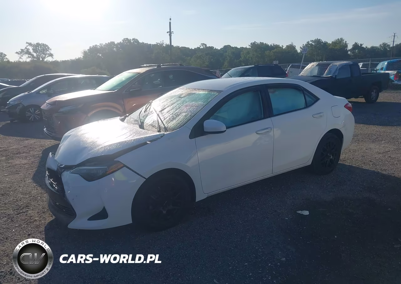 2017 Toyota Corolla Le VIN:5YFBURHE8HP570461 - 2