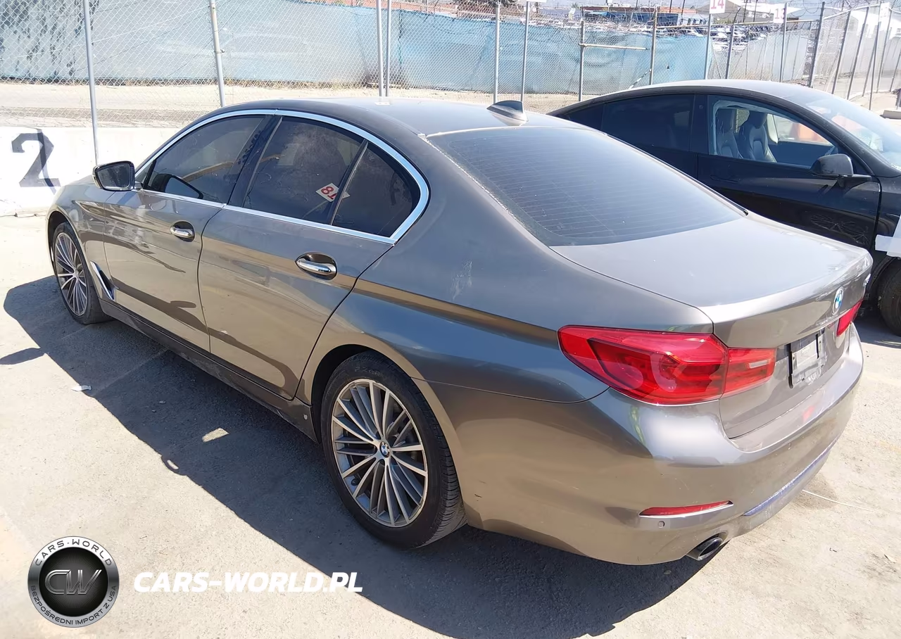 2018 BMW 530I VIN:WBAJA5C53JWA39914 - 3