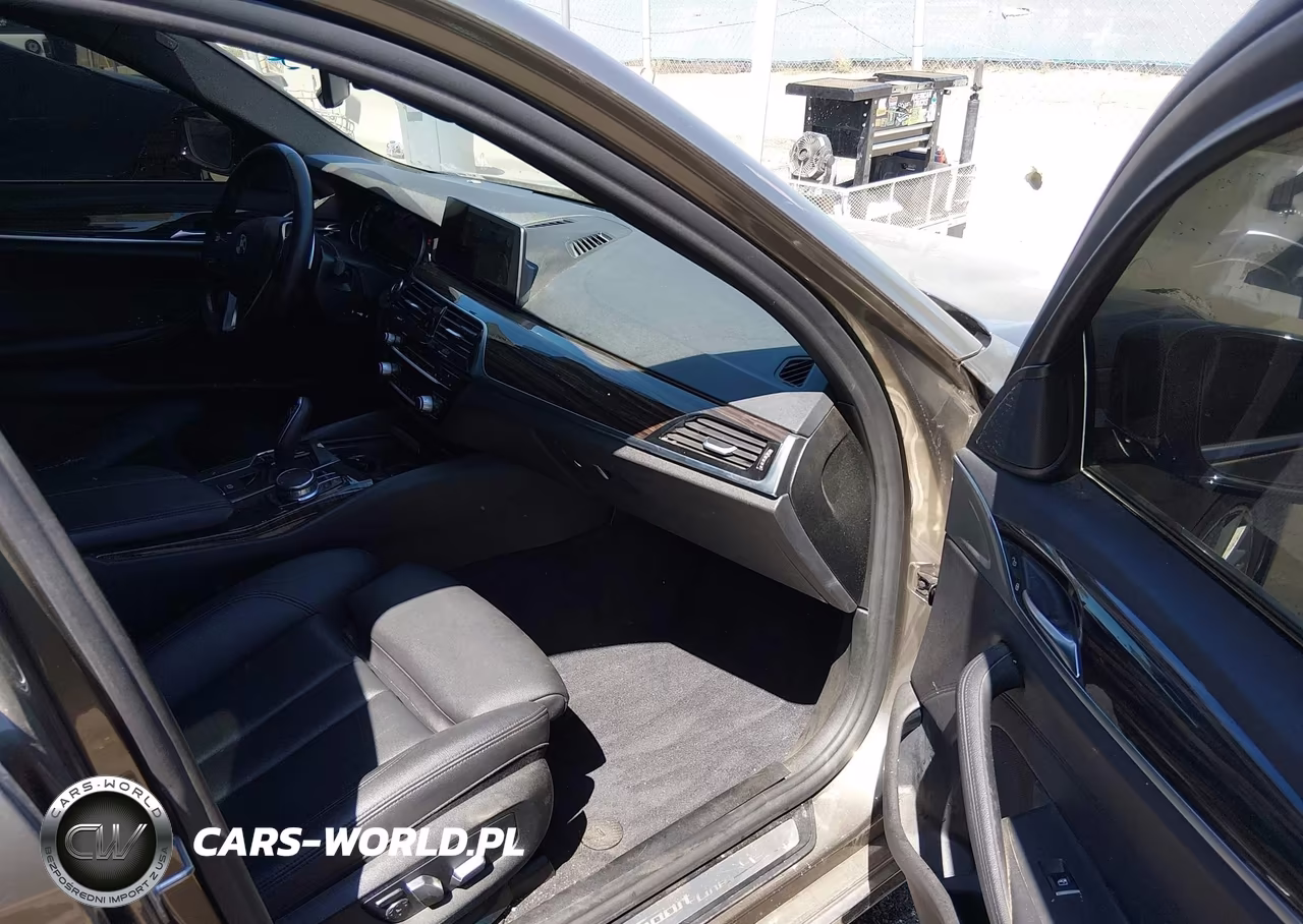 2018 BMW 530I VIN:WBAJA5C53JWA39914 - 5