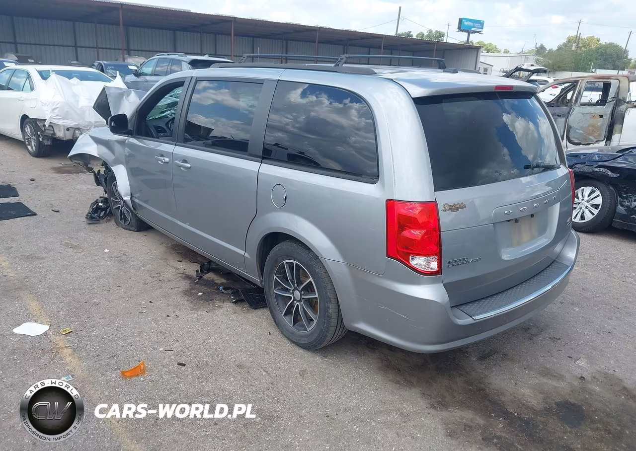 2019 Dodge Grand Caravan Gt VIN:2C4RDGEG8KR563705 - 3