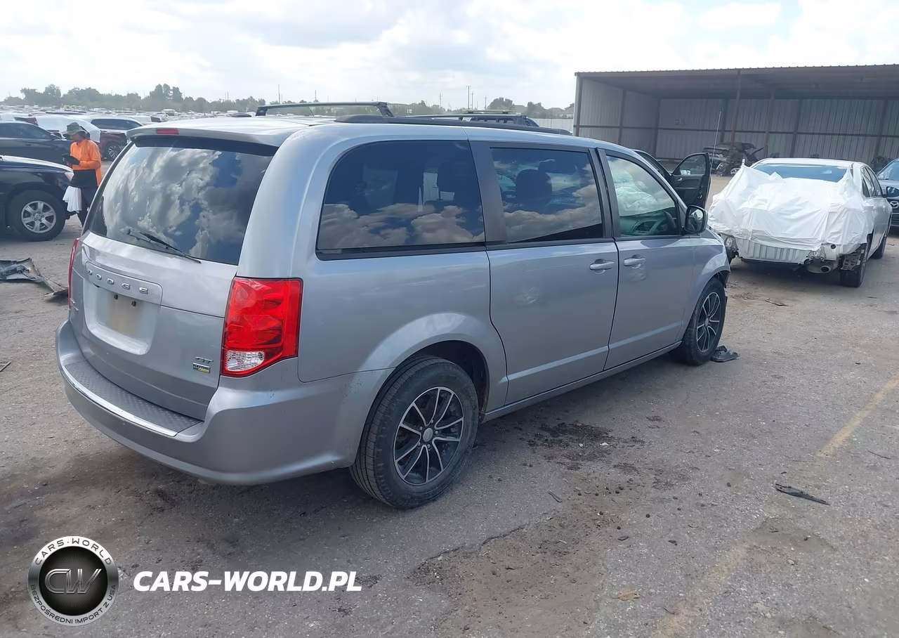 2019 Dodge Grand Caravan Gt VIN:2C4RDGEG8KR563705 - 4
