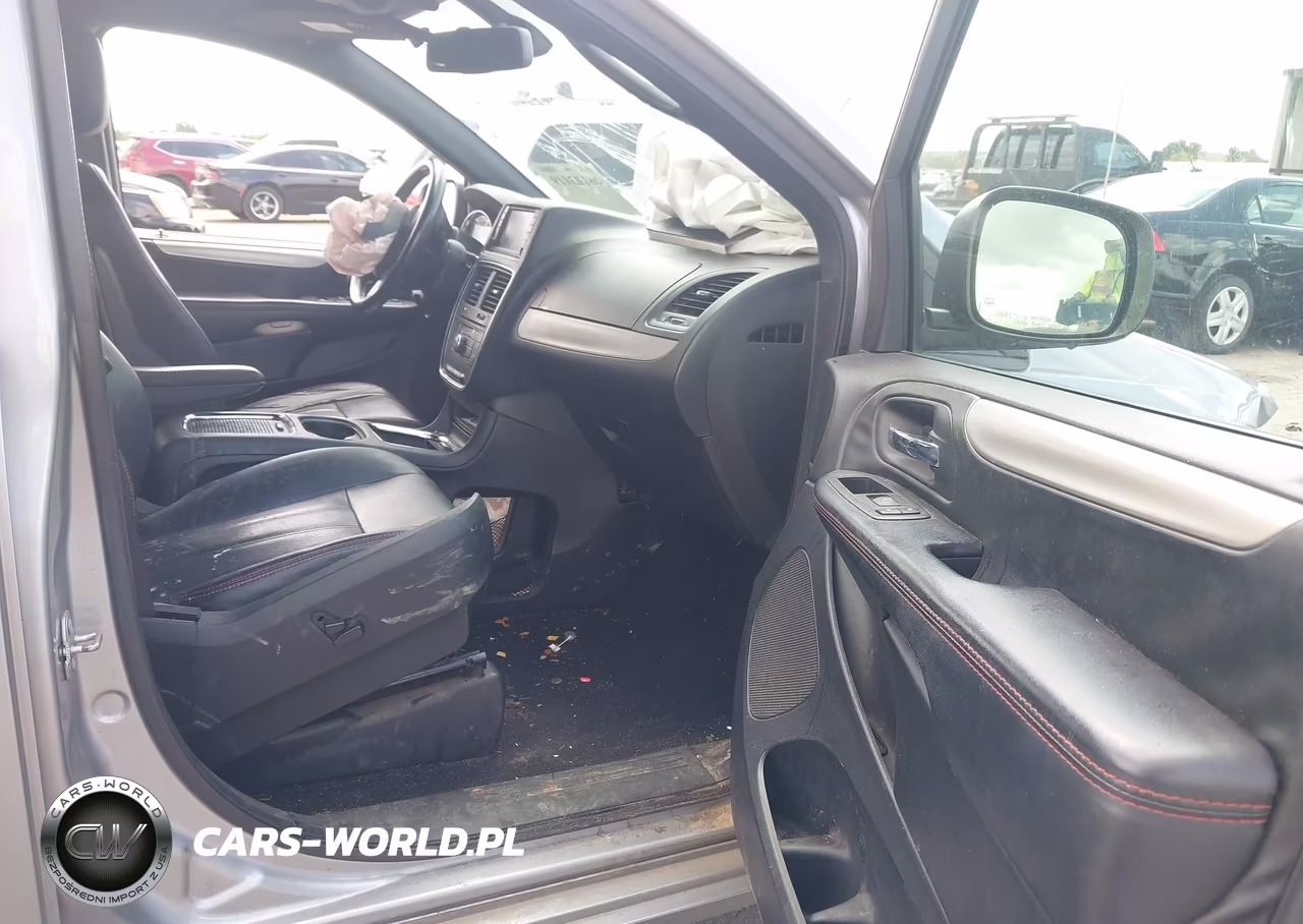 2019 Dodge Grand Caravan Gt VIN:2C4RDGEG8KR563705 - 5