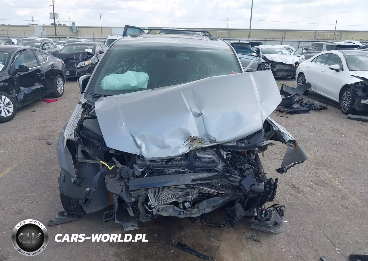 2019 Dodge Grand Caravan Gt VIN:2C4RDGEG8KR563705 - 6