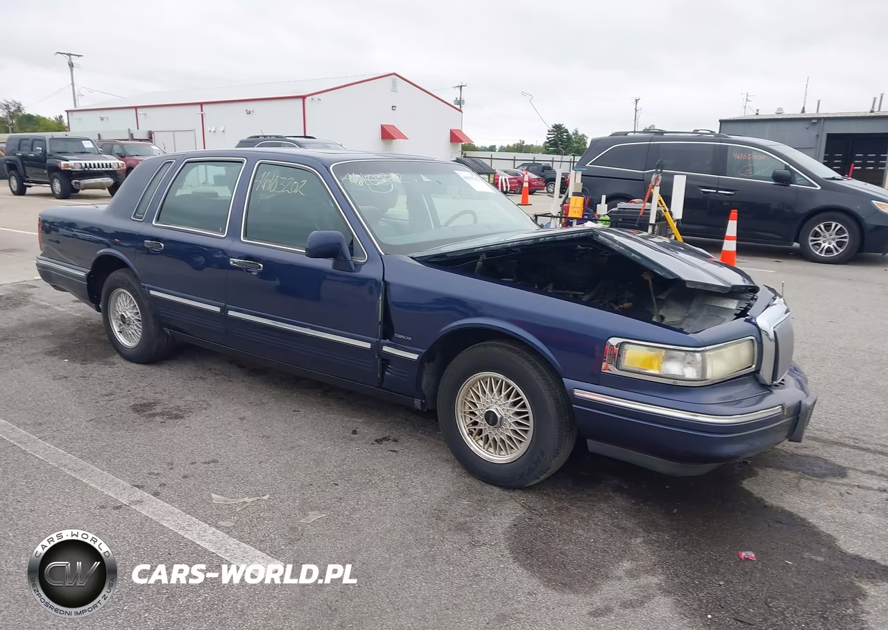 1995 Lincoln Town Car Signature-Spinnaker VIN:1LNLM82W1SY635035 - 1