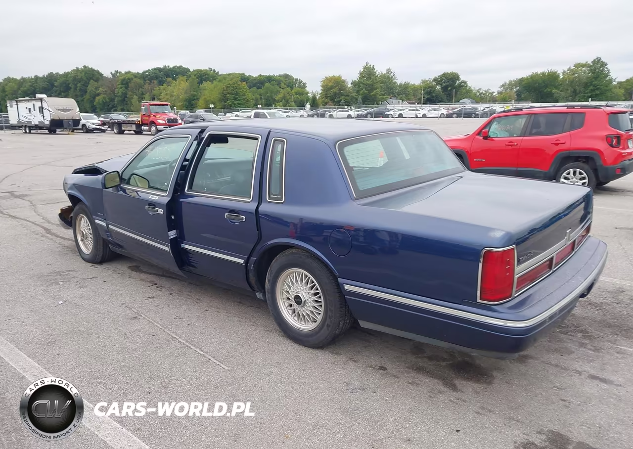 1995 Lincoln Town Car Signature-Spinnaker VIN:1LNLM82W1SY635035 - 3