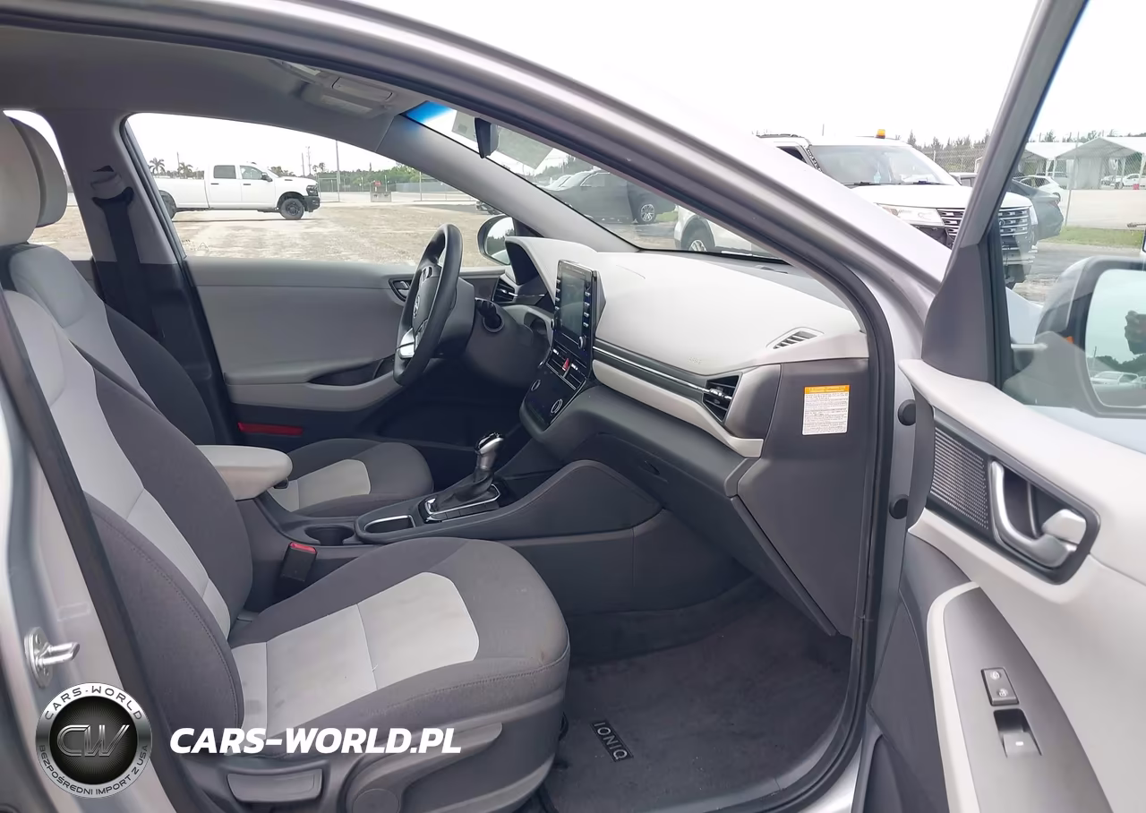 2020 Hyundai Ioniq Hybrid Blue VIN:KMHC65LC1LU218116 - 5