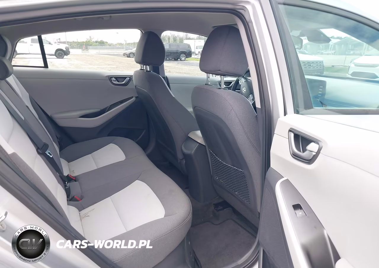 2020 Hyundai Ioniq Hybrid Blue VIN:KMHC65LC1LU218116 - 8