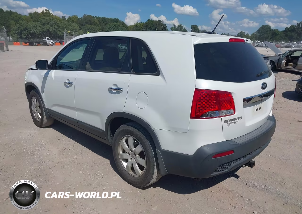 2012 Kia Sorento Lx VIN:5XYKT3A19CG216890 - 3