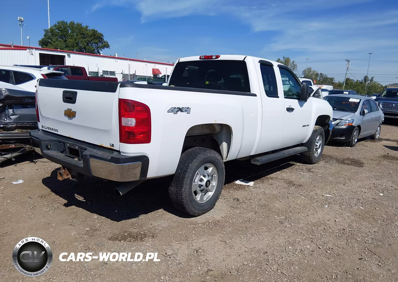 2013 Chevrolet Silverado 2500Hd Work Truck VIN:1GC2KVCGXDZ368020 - 4