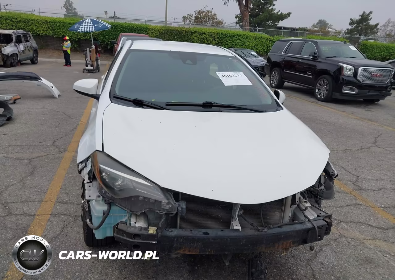 2018 Toyota Corolla Le VIN:2T1BURHE4JC071632 - 15