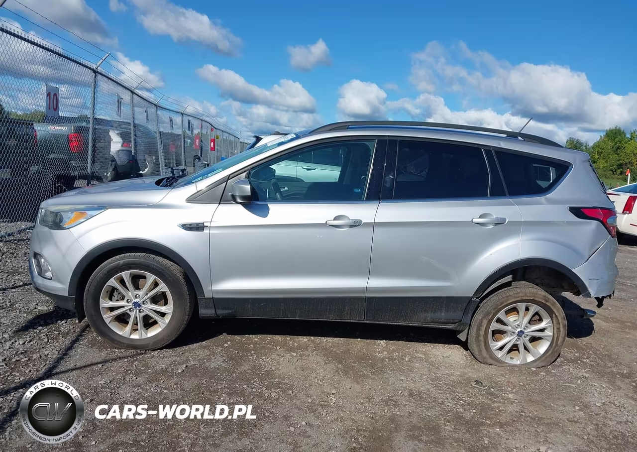 2018 Ford Escape Se VIN:1FMCU9GDXJUA01435 - 15