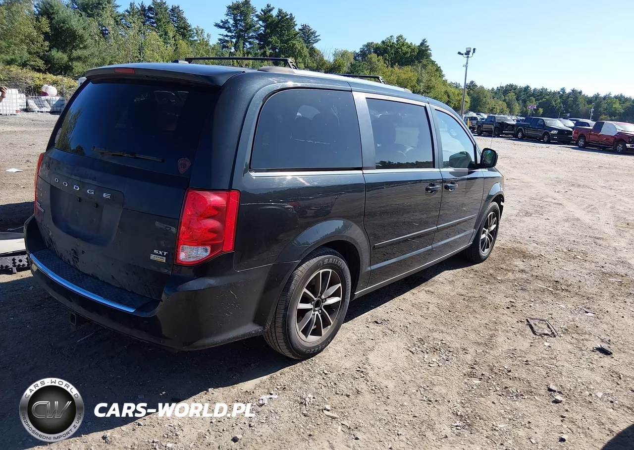 2017 Dodge Grand Caravan Sxt VIN:2C4RDGCG6HR545750 - 4