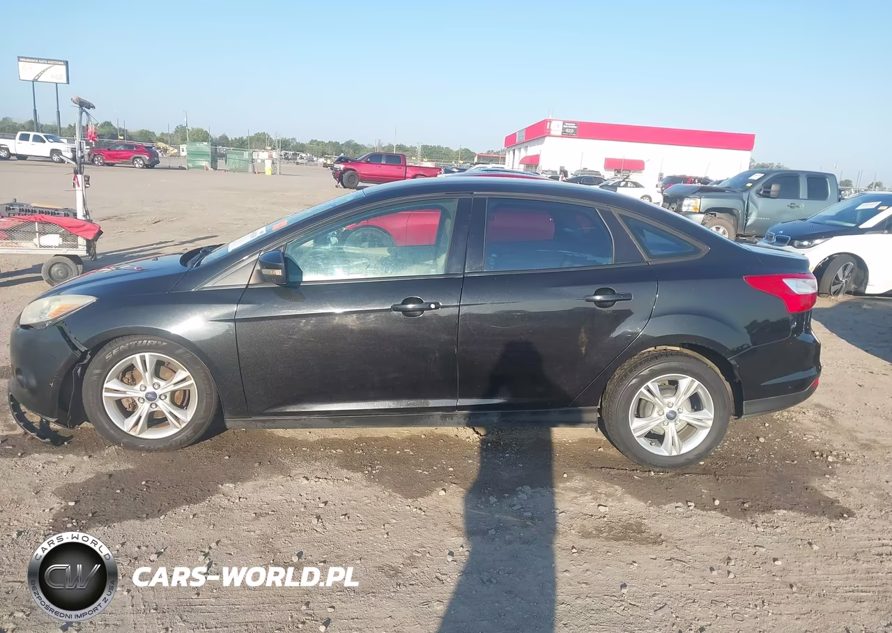 2014 Ford Focus Se VIN:1FADP3F21EL117704 - 15