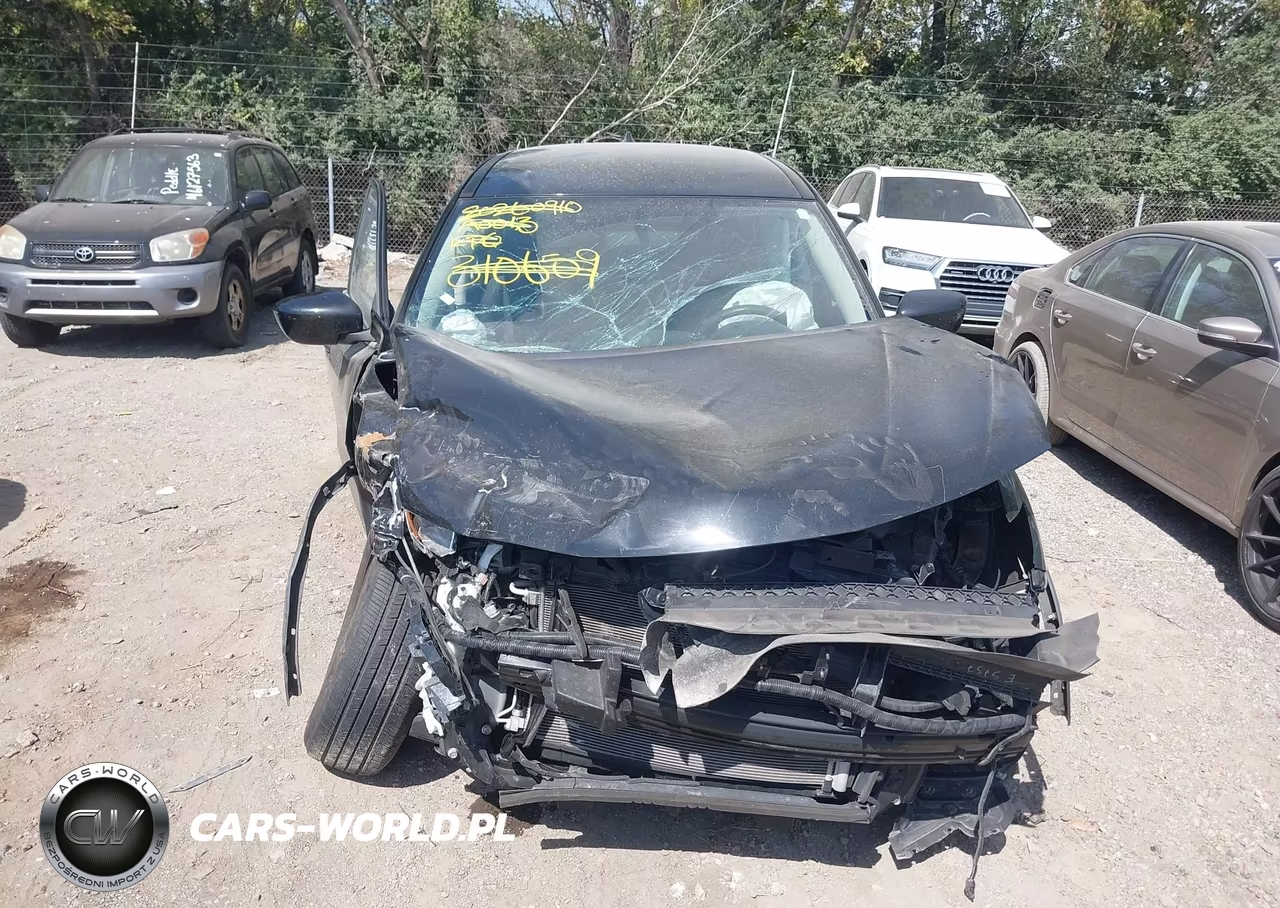 2018 Nissan Rogue S VIN:JN8AT2MV5JW310659 - 12