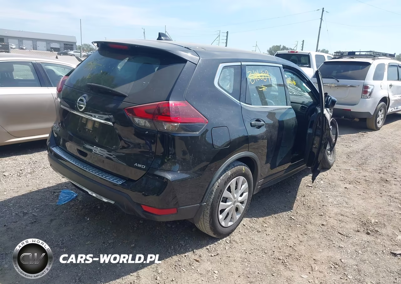 2018 Nissan Rogue S VIN:JN8AT2MV5JW310659 - 4