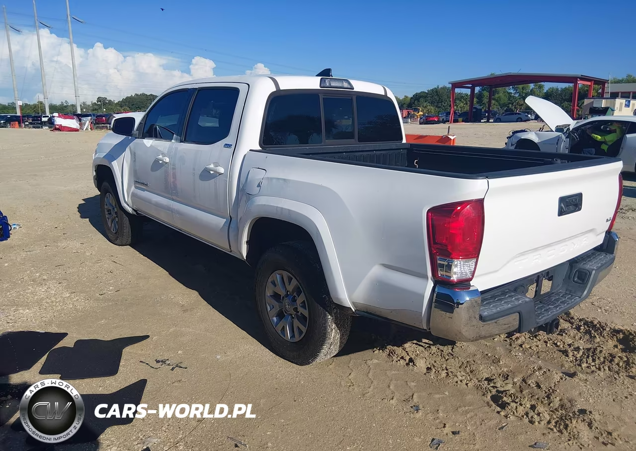 2017 Toyota Tacoma Sr5 V6 VIN:5TFAZ5CN3HX036816 - 3