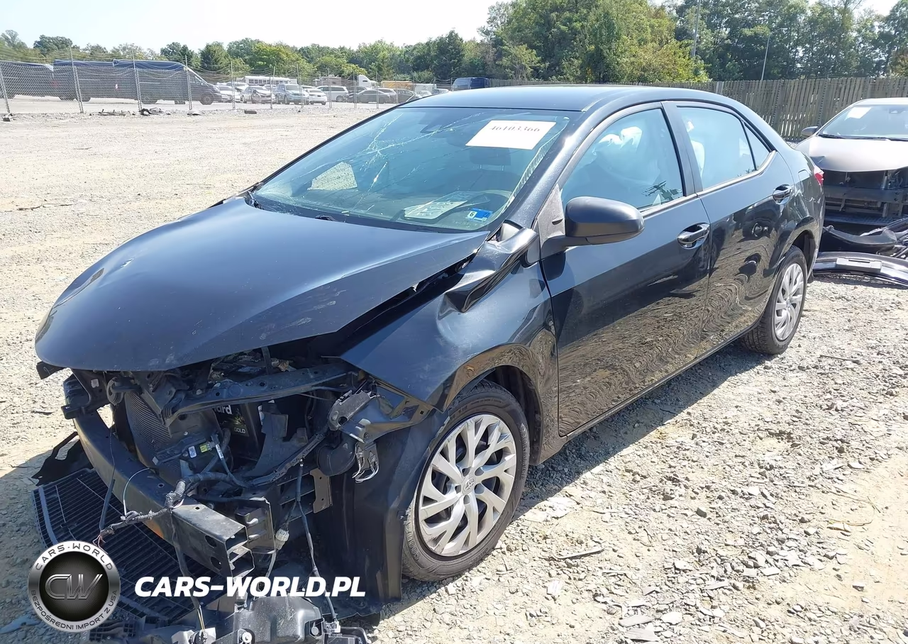 2017 Toyota Corolla Le VIN:2T1BURHE8HC935608 - 2