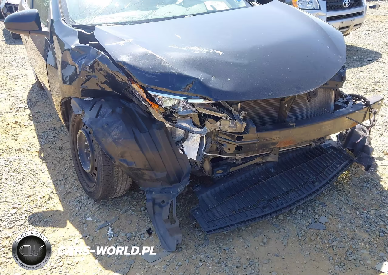 2017 Toyota Corolla Le VIN:2T1BURHE8HC935608 - 6