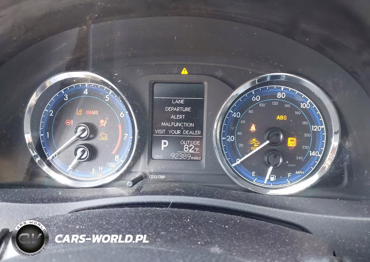2017 Toyota Corolla Le VIN:2T1BURHE8HC935608 - 7