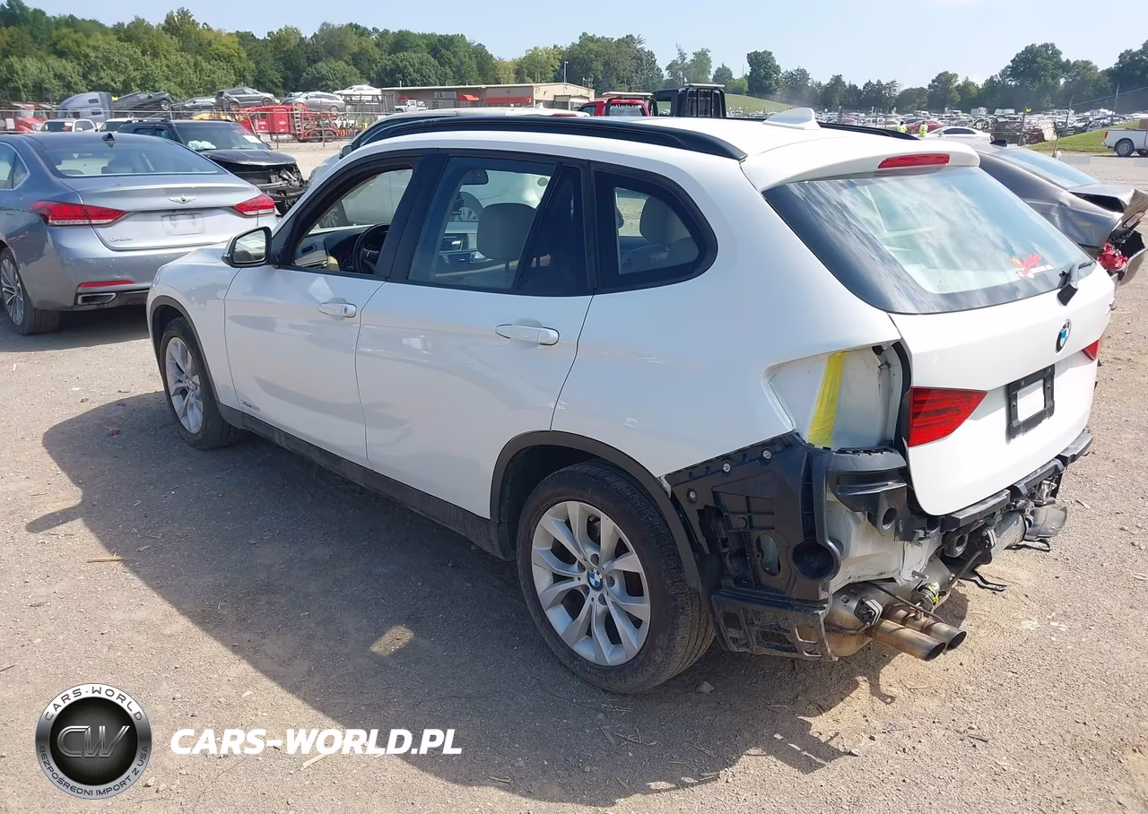 2014 BMW X1 xDrive28I VIN:WBAVL1C5XEVY13301 - 3