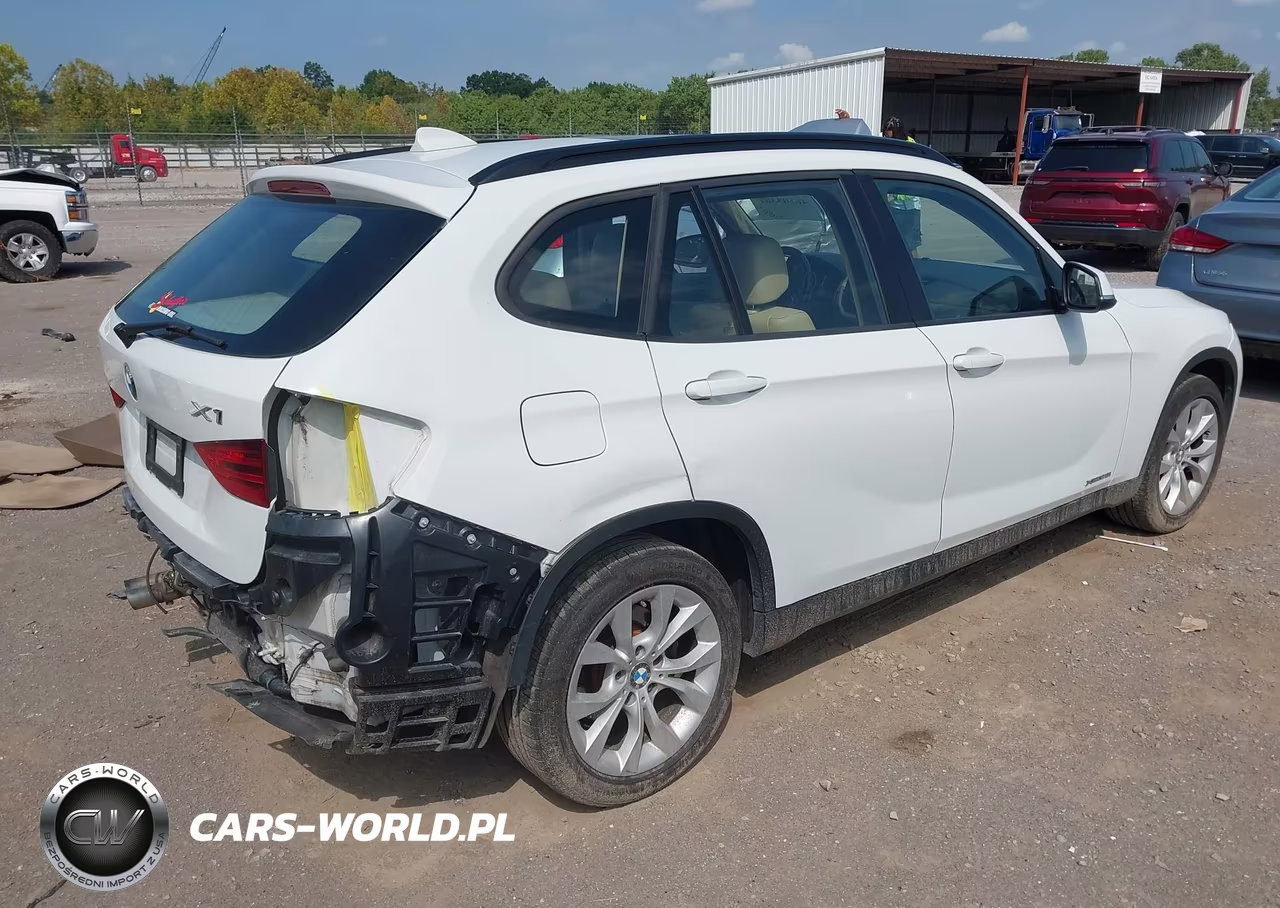2014 BMW X1 xDrive28I VIN:WBAVL1C5XEVY13301 - 4