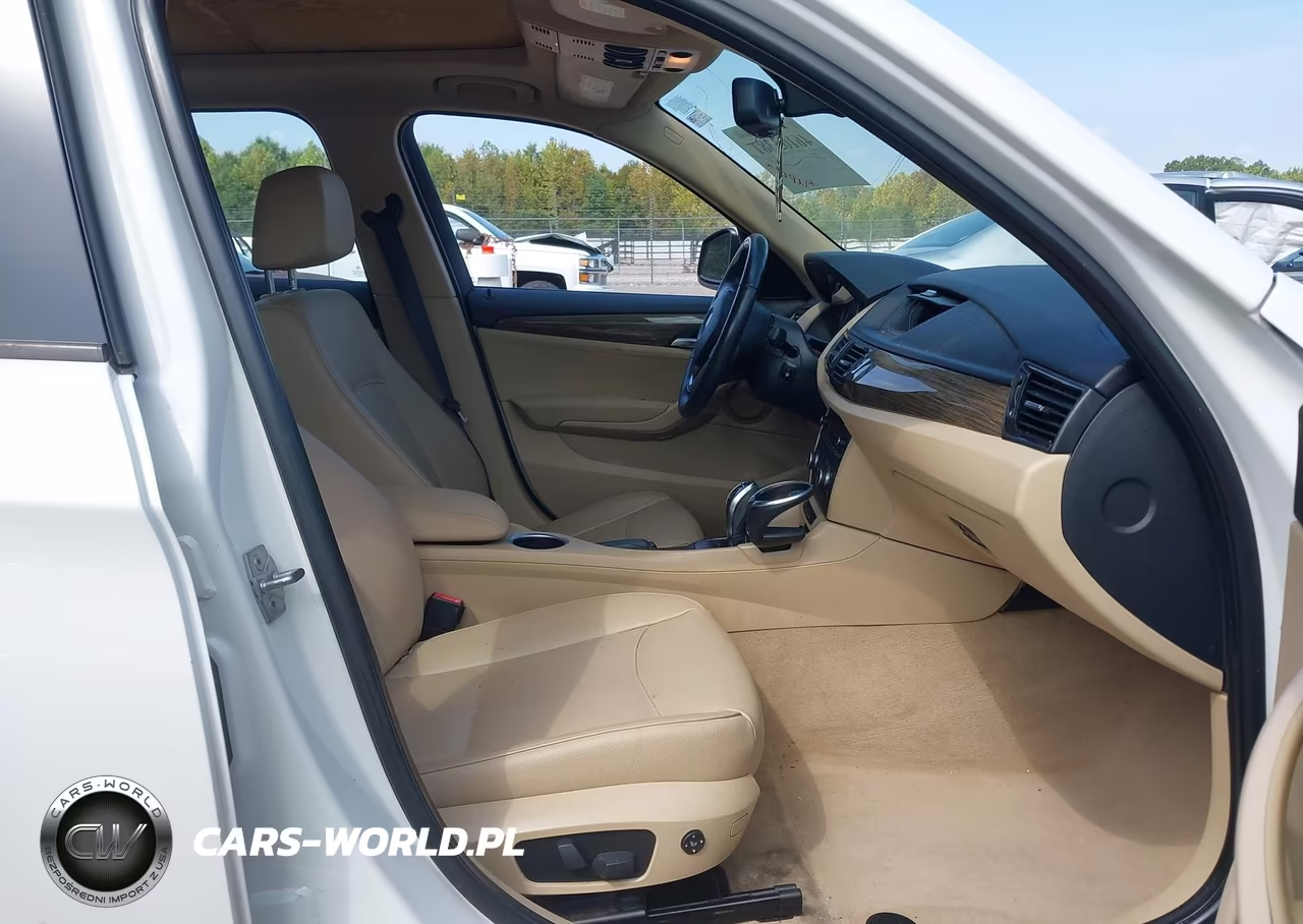 2014 BMW X1 xDrive28I VIN:WBAVL1C5XEVY13301 - 5