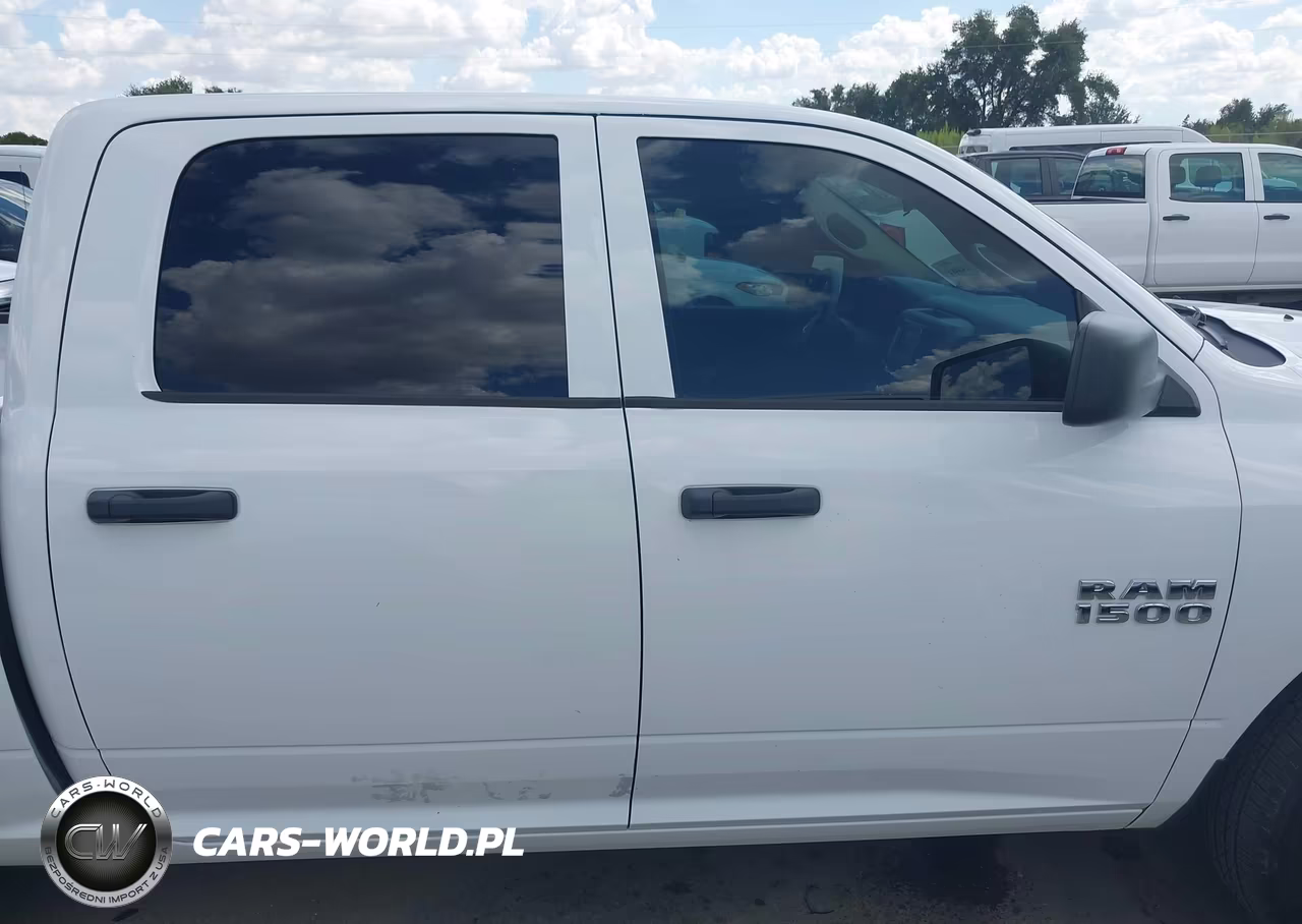 2018 Ram 1500 Tradesman 4X2 5'7 Box VIN:1C6RR6KG8JS303616 - 13