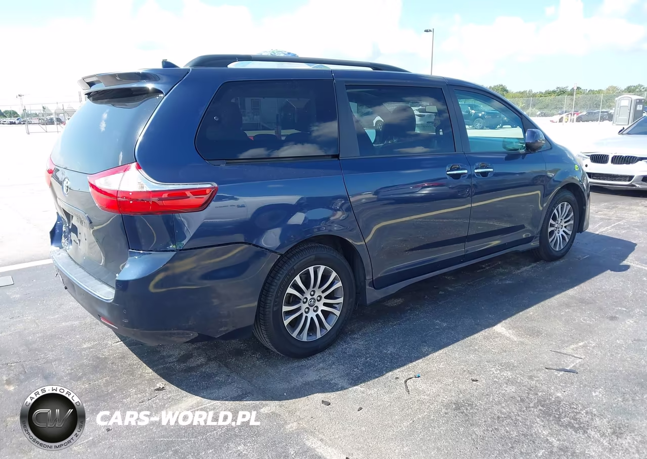 2018 Toyota Sienna Xle Premium 8 Passenger VIN:5TDYZ3DC9JS920836 - 4