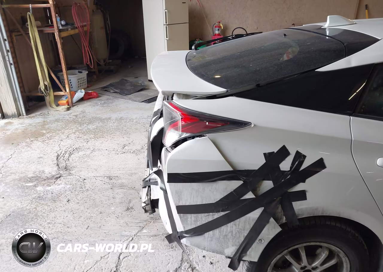 2017 Toyota Prius Two VIN:JTDKBRFU2H3046392 - 17