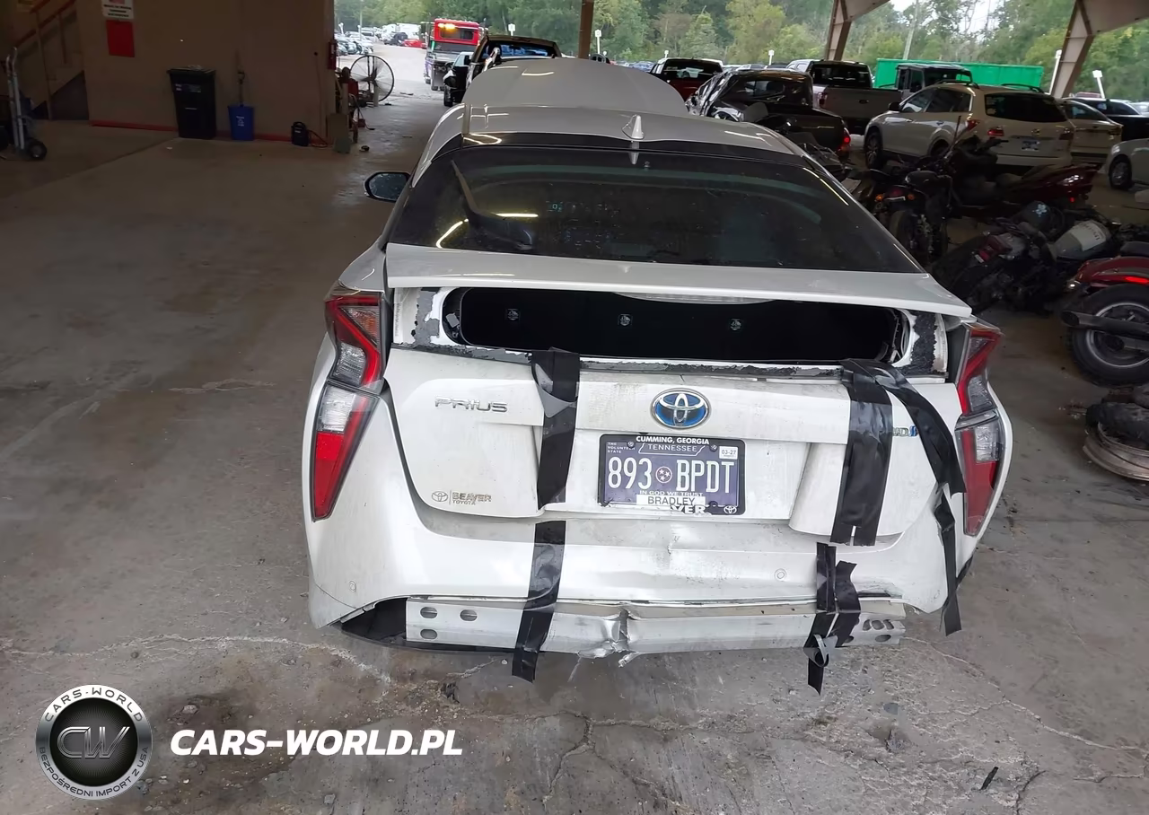 2017 Toyota Prius Two VIN:JTDKBRFU2H3046392 - 6